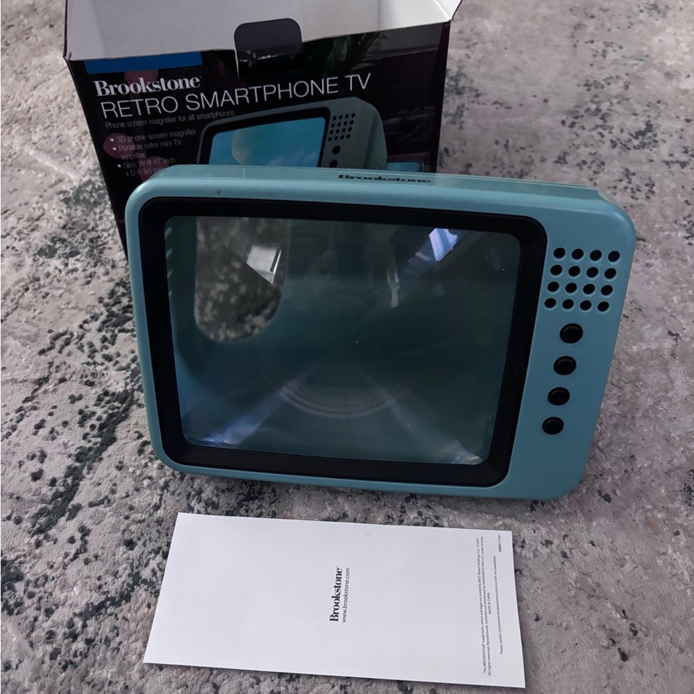 Brookstone retro smartphone TV